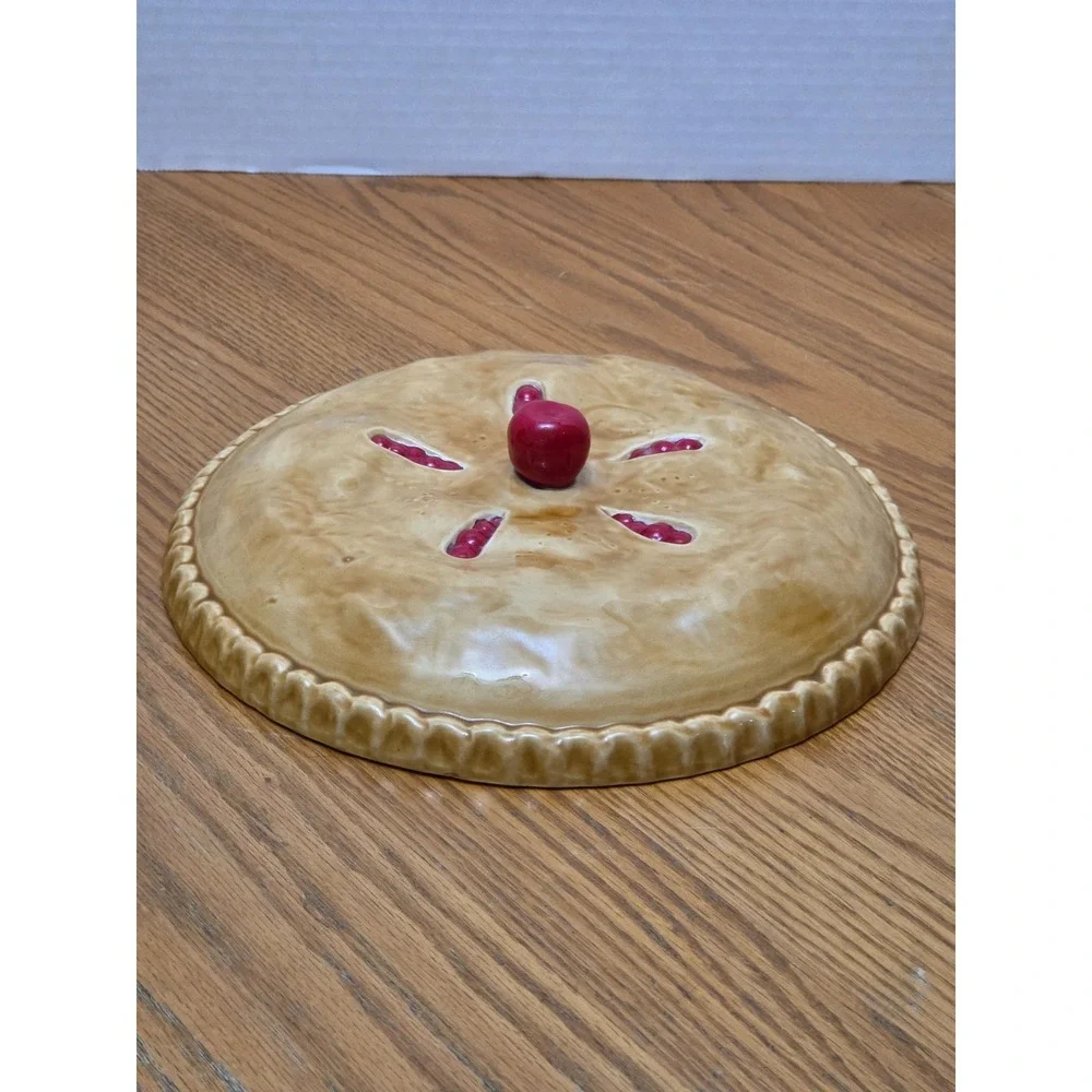 Vintage 1980's Ceramic Cherry Pie Themed Pie plate Lid Cover Hand Painted